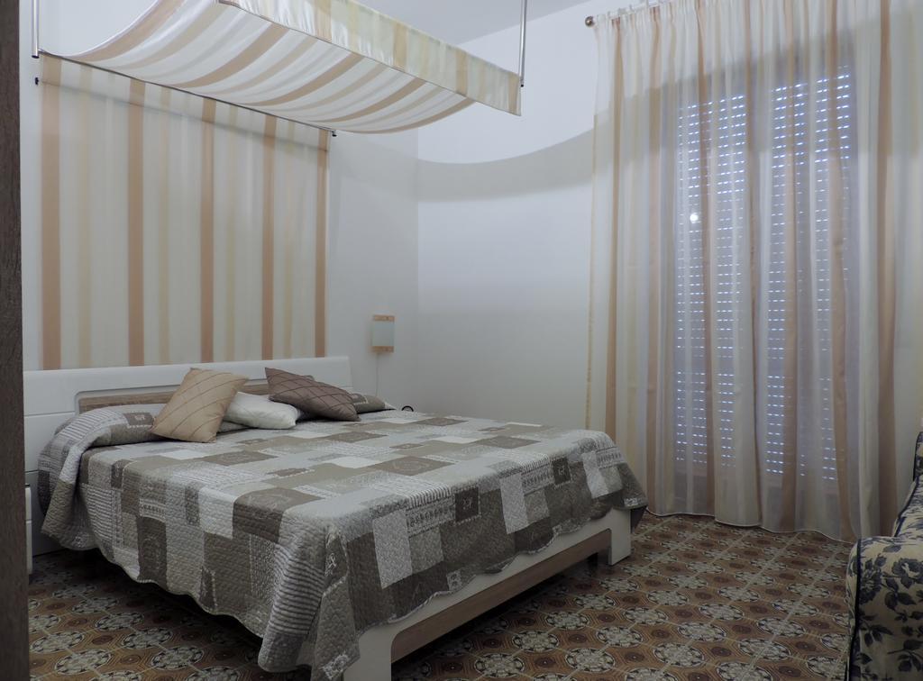 Mary Centro Storico Apartment Alghero Ngoại thất bức ảnh