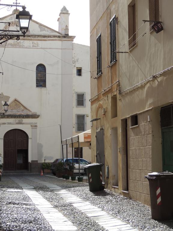 Mary Centro Storico Apartment Alghero Ngoại thất bức ảnh